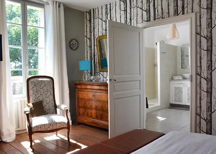 Bed & Breakfast La Tillaie Et Sauna 4*