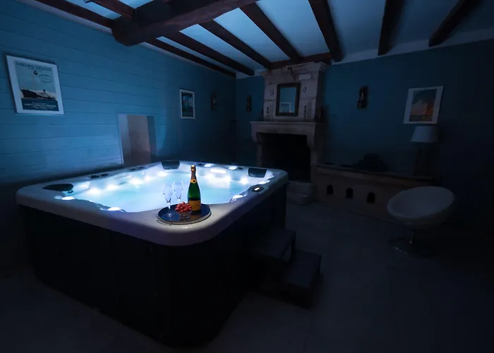 Bed & Breakfast La Tillaie Et Sauna 4*