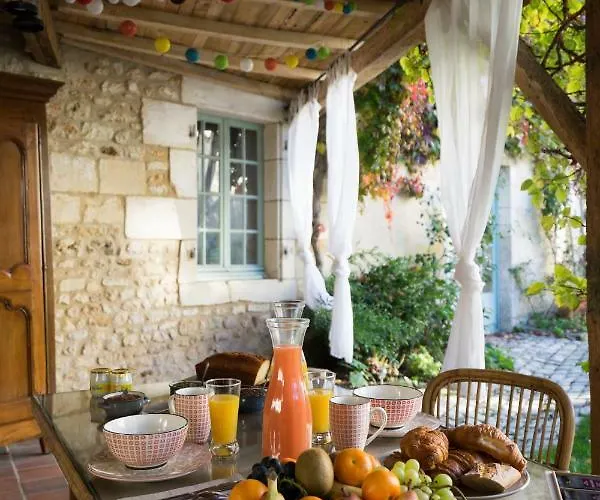 La Tillaie Et Sauna Bed & Breakfast 4*